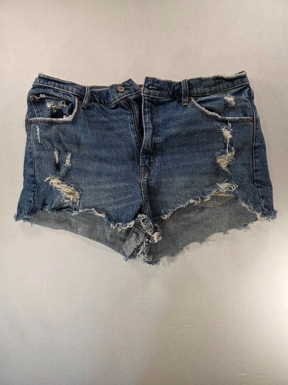 Abercrombie Fitch The Mom Short High Rise Jean Shorts Distressed Women's 33/16